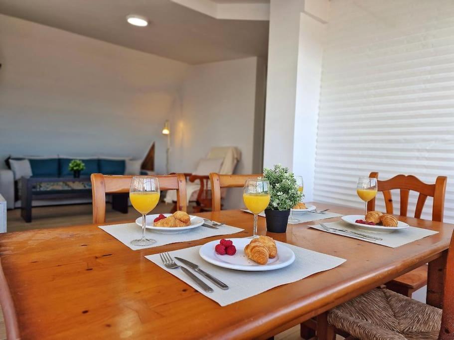 Encantador Duplex Para 6 A 1 Minuto De La Playa Бенальмадена Экстерьер фото