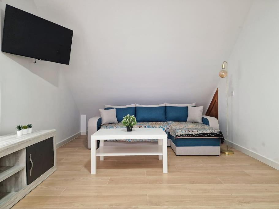 Encantador Duplex Para 6 A 1 Minuto De La Playa Бенальмадена Экстерьер фото