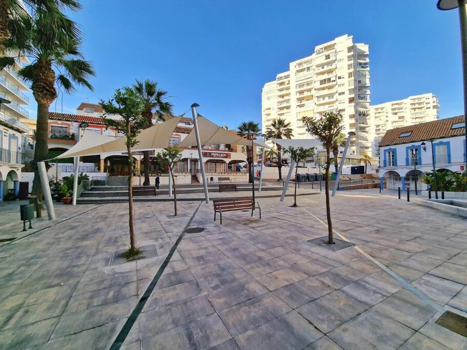 Encantador Duplex Para 6 A 1 Minuto De La Playa Бенальмадена Экстерьер фото