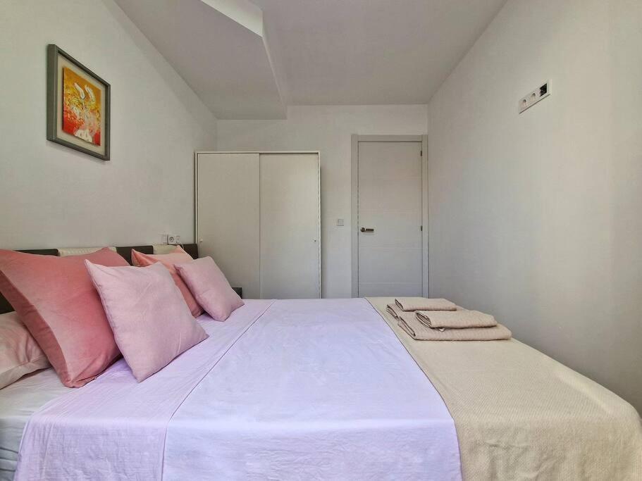 Encantador Duplex Para 6 A 1 Minuto De La Playa Бенальмадена Экстерьер фото