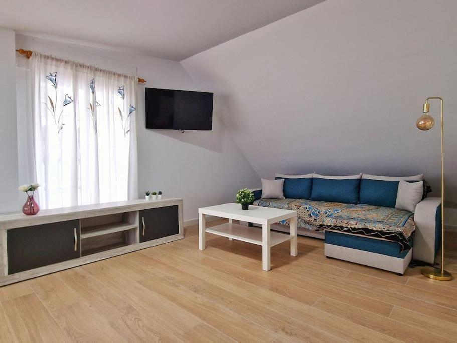 Encantador Duplex Para 6 A 1 Minuto De La Playa Бенальмадена Экстерьер фото